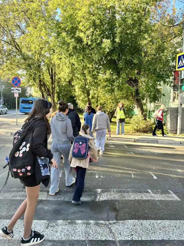 Безопасность на дороге: в школах Долгопрудного действует «Родительский патруль»