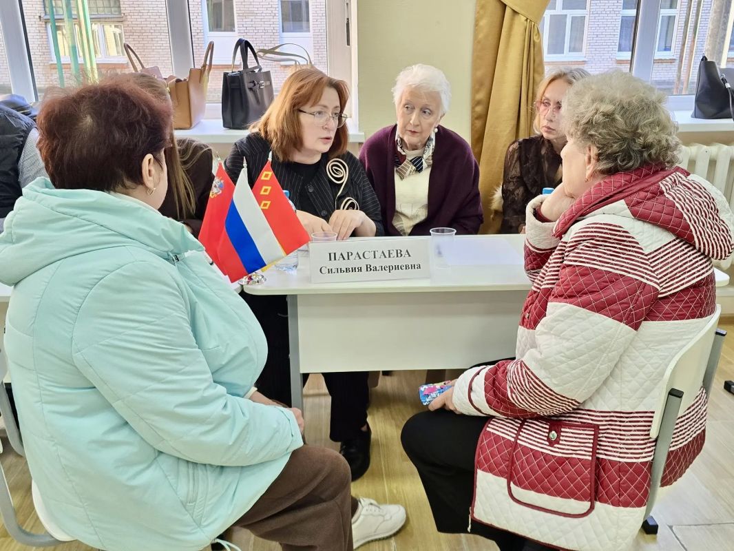 Провели выездную администрацию в центре образования №93 в Стромыне Провели выездную администрацию в центре образования №93 в Стромыне