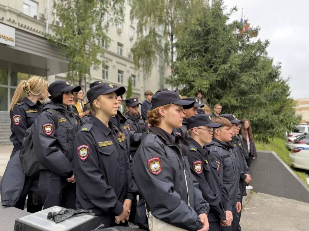 В Красногорске состоялось мероприятие, в рамках которого студенты смогли познакомиться с работой правоохранительных органов не по учебникам, а на практике В Красногорске состоялось мероприятие, в рамках которого студенты смогли познакомиться с работой правоохранительных органов не по учебникам, а на практике