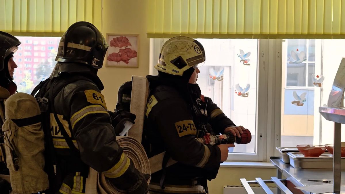 Без паники: в школе Долгопрудного объявлена пожарная тревога Без паники: в школе Долгопрудного объявлена пожарная тревога