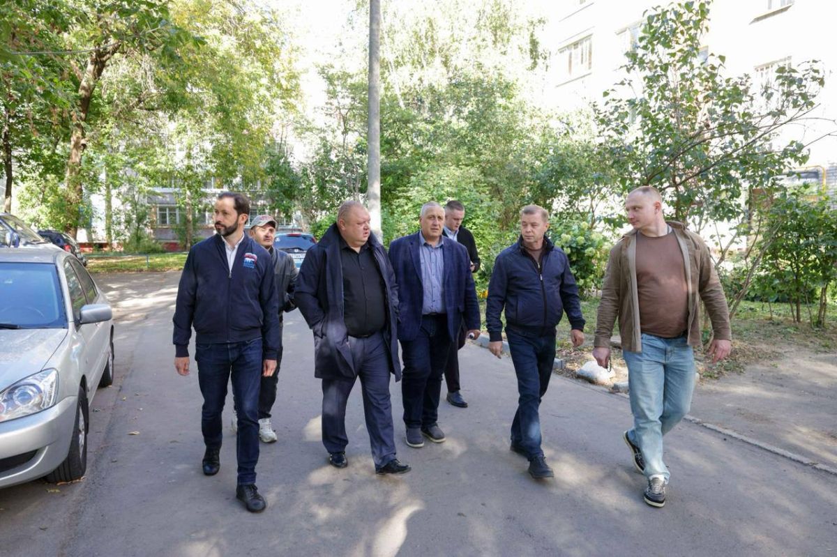 Александр Золотов провёл обход в микрорайоне Межшоссейный Александр Золотов провёл обход в микрорайоне Межшоссейный