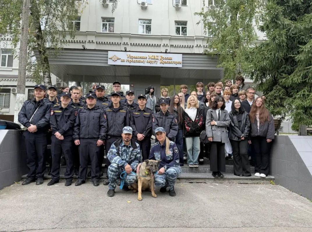 В Красногорске состоялось мероприятие, в рамках которого студенты смогли познакомиться с работой правоохранительных органов не по учебникам, а на практике В Красногорске состоялось мероприятие, в рамках которого студенты смогли познакомиться с работой правоохранительных органов не по учебникам, а на практике