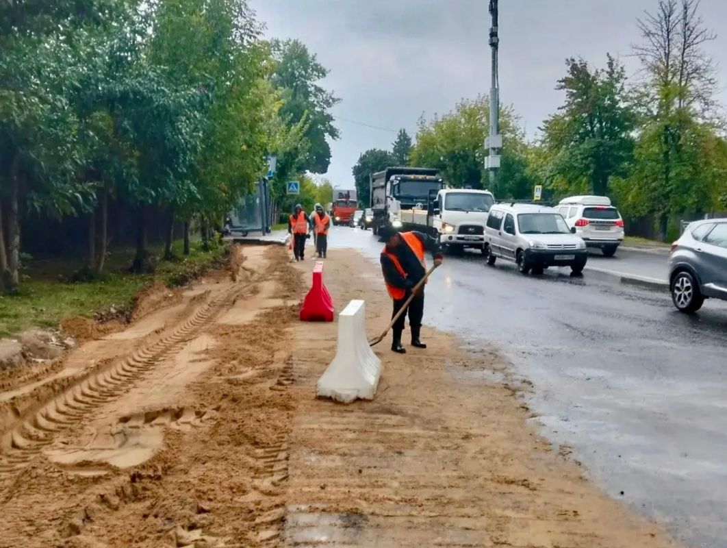 На трёх городских улицах в г. Королёве построят три новых тротуара по просьбам жителей На трёх городских улицах в г. Королёве построят три новых тротуара по просьбам жителей