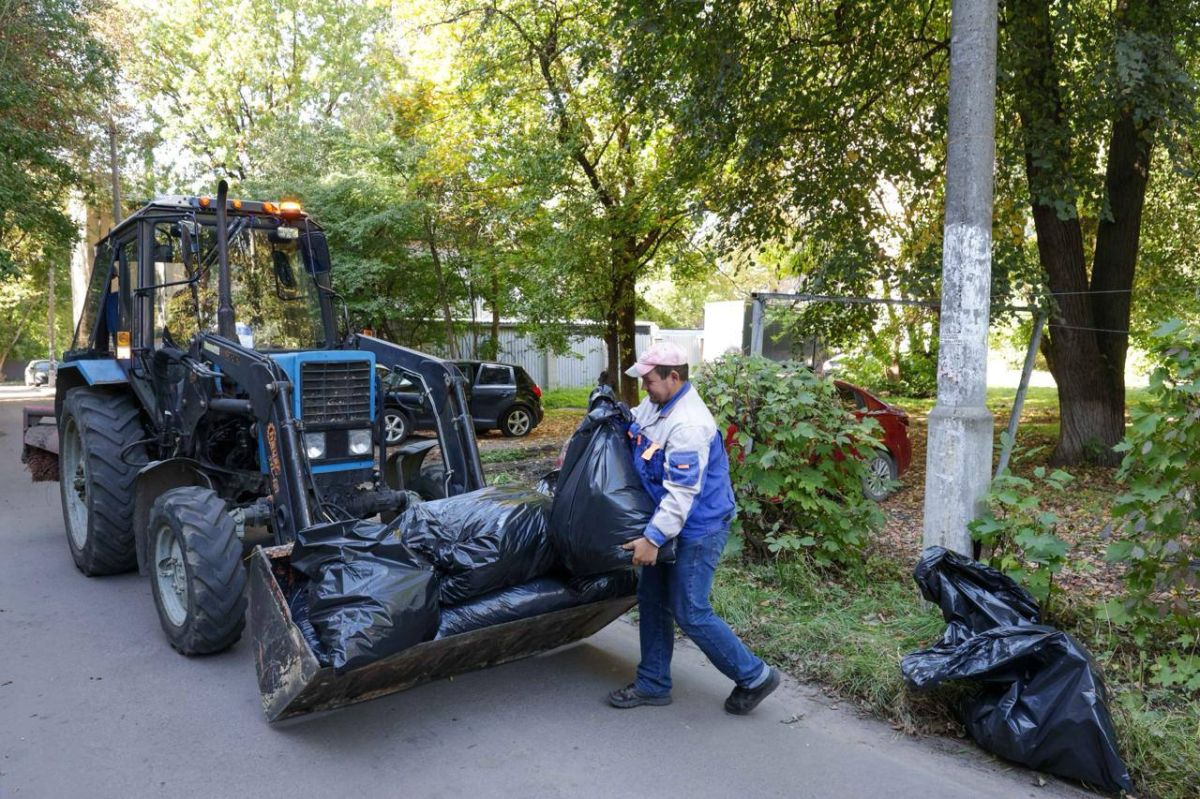 Александр Золотов провёл обход в микрорайоне Межшоссейный Александр Золотов провёл обход в микрорайоне Межшоссейный