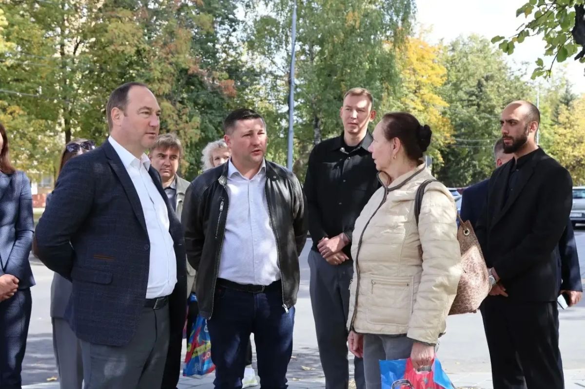 Сергей Мужальских: Вместе с коллегами, представителями подрядных организаций и жителями прошёл по обновлённому участку улицы Андропова — от площади Металлургов до пересечения с улицей Бахарева Сергей Мужальских: Вместе с коллегами, представителями подрядных организаций и жителями прошёл по обновлённому участку улицы Андропова — от площади Металлургов до пересечения с улицей Бахарева