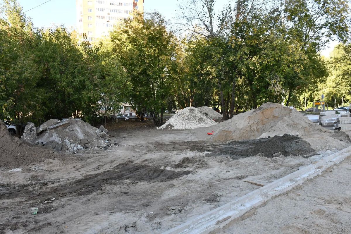 В рамках народной программы Единой России продолжается благоустройство нового сквер на Набережной Циолковского В рамках народной программы Единой России продолжается благоустройство нового сквер на Набережной Циолковского