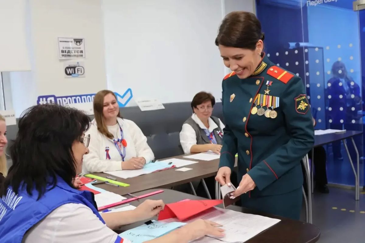 Герой России Людмила Болилая проголосовала на выборах в Ступино