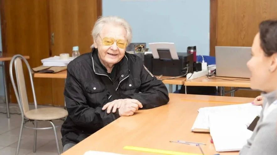 Народный артист РФ Юрий Антонов проголосовал на выборах в Одинцовском округе