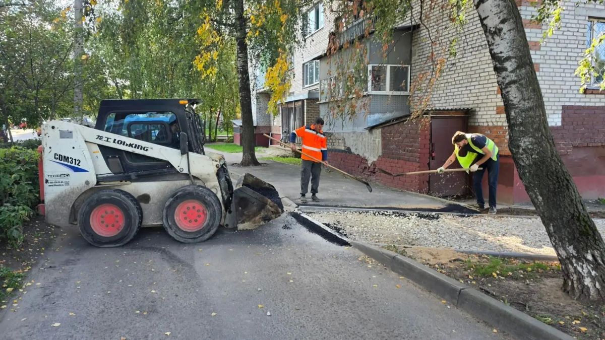 В Богородском округе активно ведутся работы по ремонту и благоустройству пешеходных зон и дорожной инфраструктуры В Богородском округе активно ведутся работы по ремонту и благоустройству пешеходных зон и дорожной инфраструктуры
