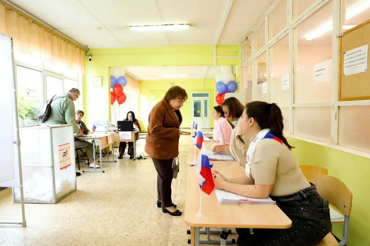 Подходит к концу первый день голосования на выборах депутатов Госдумы и Мособлдумы Подходит к концу первый день голосования на выборах депутатов Госдумы и Мособлдумы