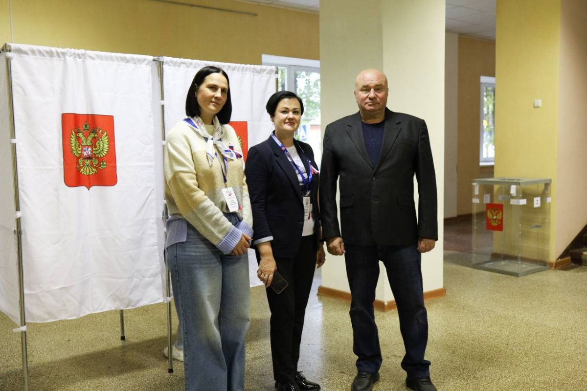 Председатель «Братства десантников» Владимир Быковский в числе первых сделал свой выбор Председатель «Братства десантников» Владимир Быковский в числе первых сделал свой выбор