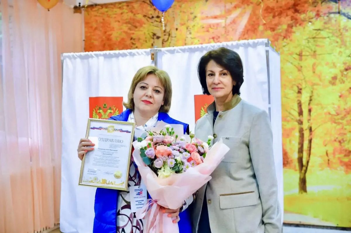 Сегодня посетила участковые избирательные комиссии в школе «Триумф» и образовательном комплексе «Перспектива» Сегодня посетила участковые избирательные комиссии в школе «Триумф» и образовательном комплексе «Перспектива»
