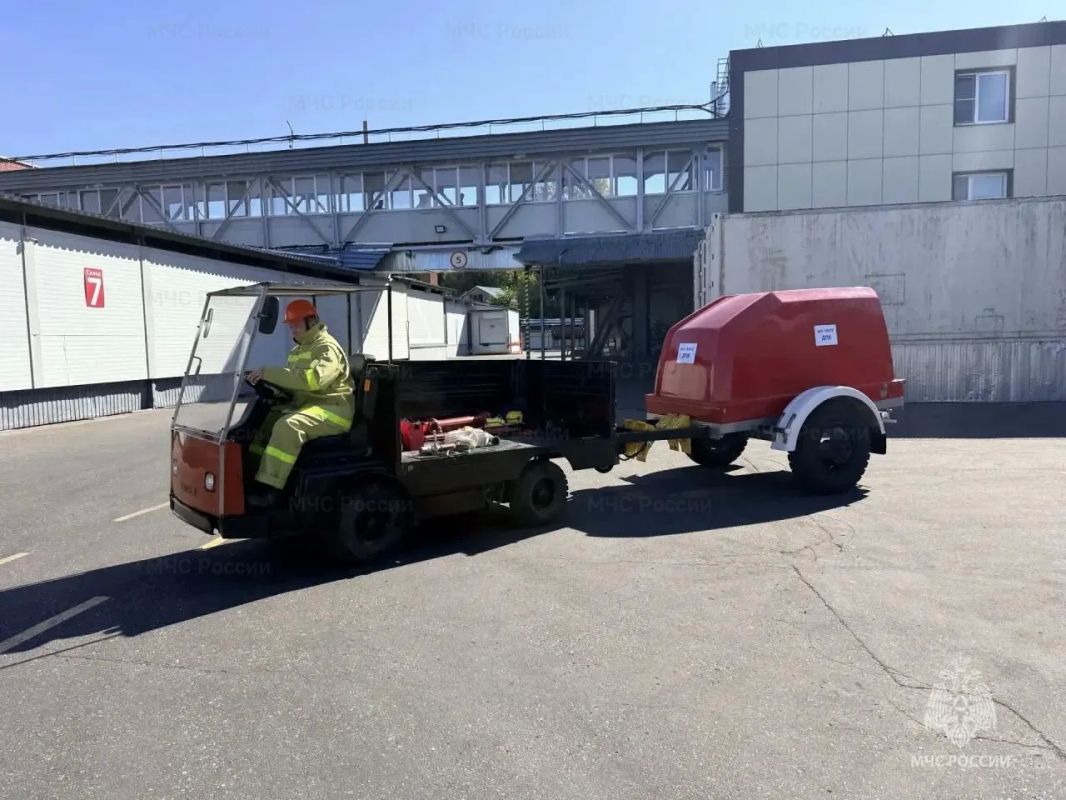 На лыткаринском мясоперерабатывающем заводе появилась собственная пожарная команда На лыткаринском мясоперерабатывающем заводе появилась собственная пожарная команда
