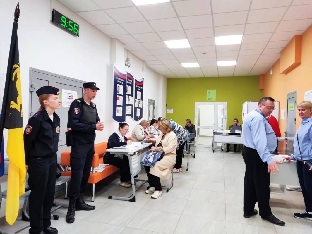 Жители всех микрорайонов Химок отдают свои голоса на выборах