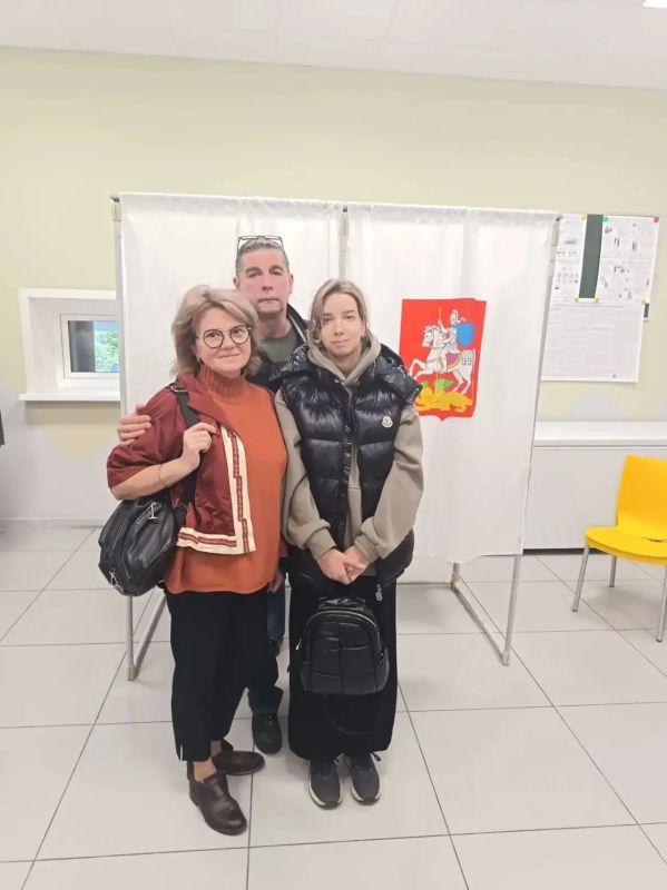 Вместе на выборы: жители приходят семьями