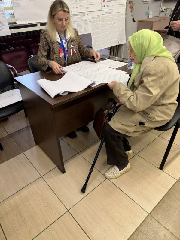 101-летняя жительница Подольска отдала свой голос на выборах 101-летняя жительница Подольска отдала свой голос на выборах