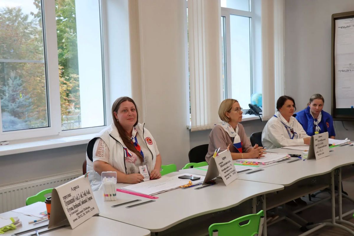 Александр Коган проверил работу избирательных участков в Ступино Александр Коган проверил работу избирательных участков в Ступино