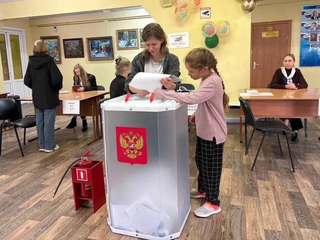 Выбираем будущее страны: жители Мытищ идут на участки Выбираем будущее страны: жители Мытищ идут на участки