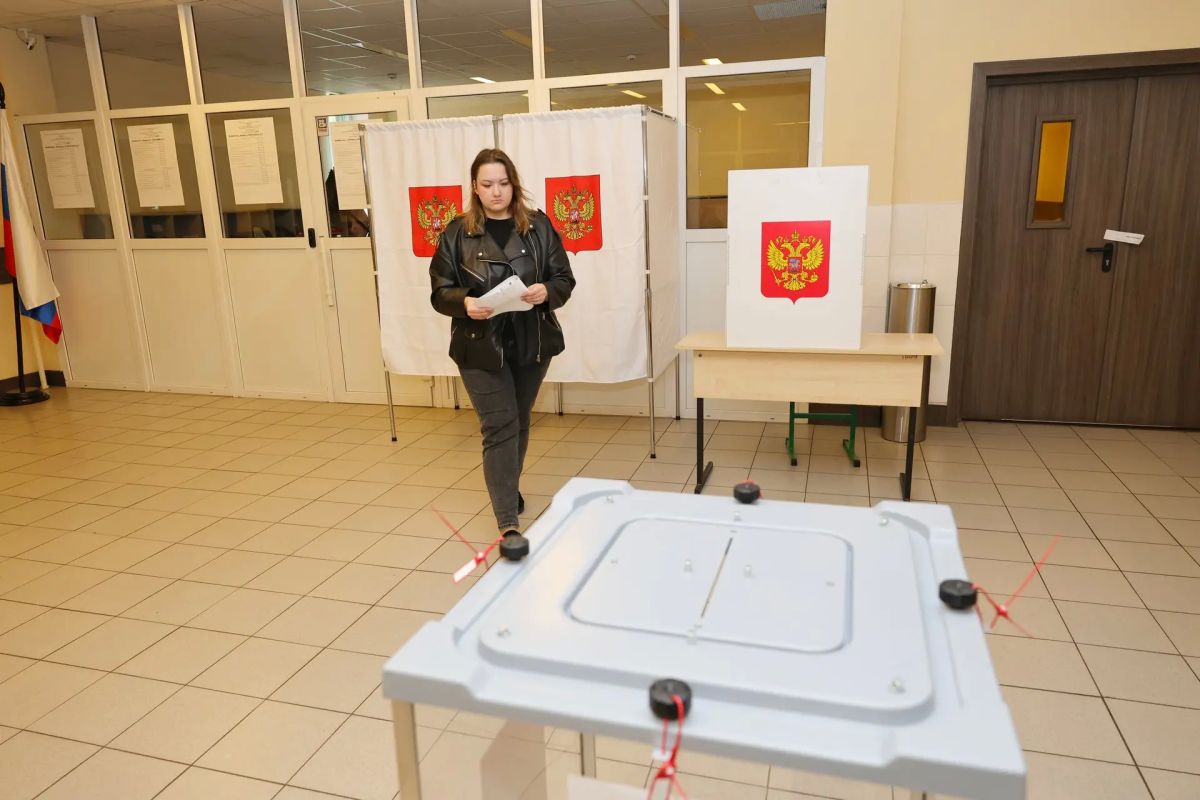 Жители округа голосуют за будущее Жители округа голосуют за будущее