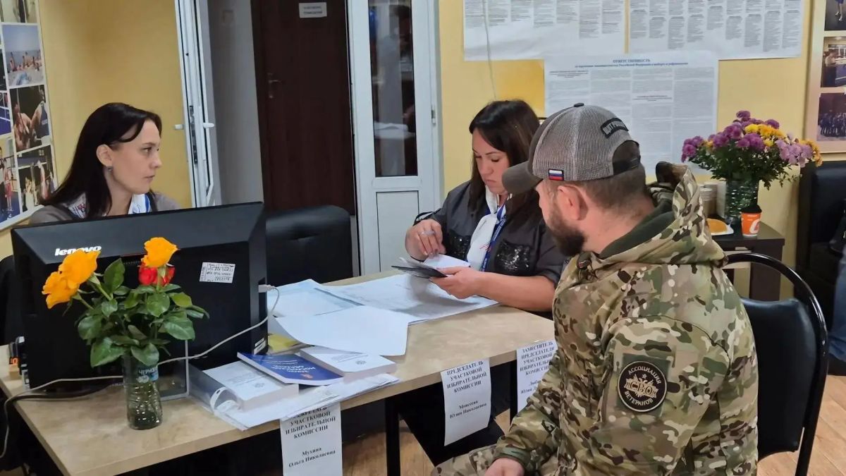 Ветераны и участники Специальной военной операции активно принимают участие в голосовании Ветераны и участники Специальной военной операции активно принимают участие в голосовании