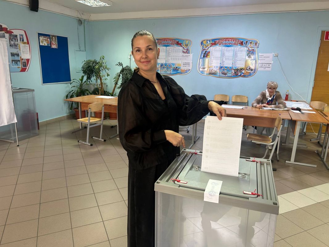 Дорогие друзья!. Сегодня, 19 сентября, для нашей семьи важный и торжественный день Дорогие друзья!. Сегодня, 19 сентября, для нашей семьи важный и торжественный день