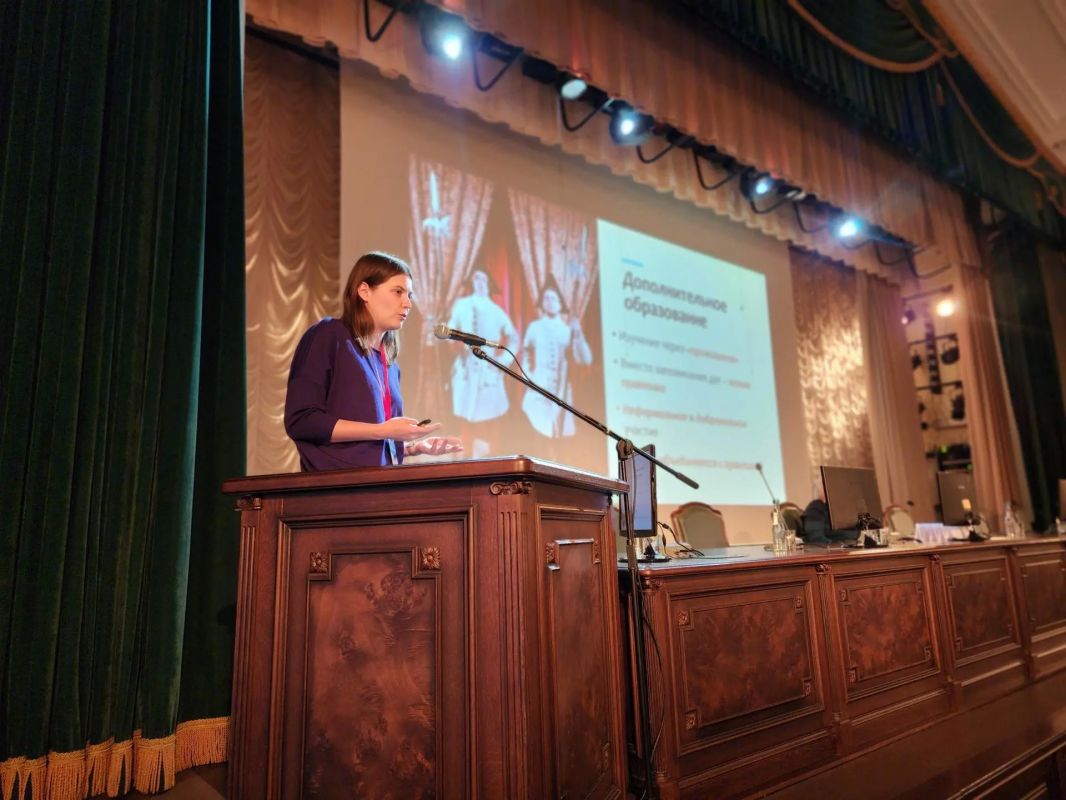 В Сергиевом Посаде впервые прошел XIV Всероссийский фестиваль-конференция «Кремль — детям», собравший музейщиков из 39 регионов В Сергиевом Посаде впервые прошел XIV Всероссийский фестиваль-конференция «Кремль — детям», собравший музейщиков из 39 регионов