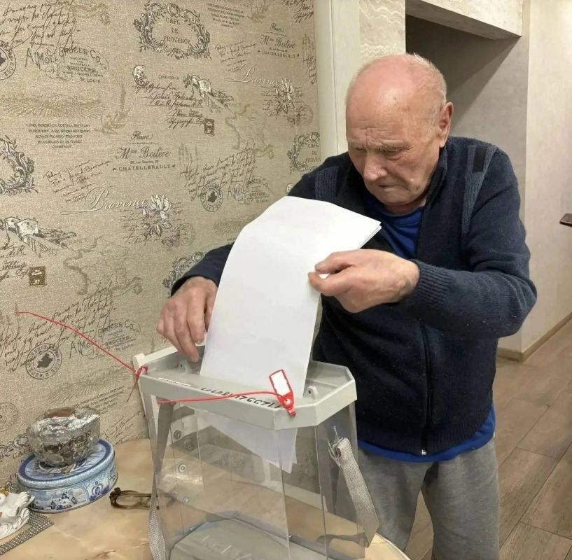 Голосование продолжается сегодня и завтра Голосование продолжается сегодня и завтра