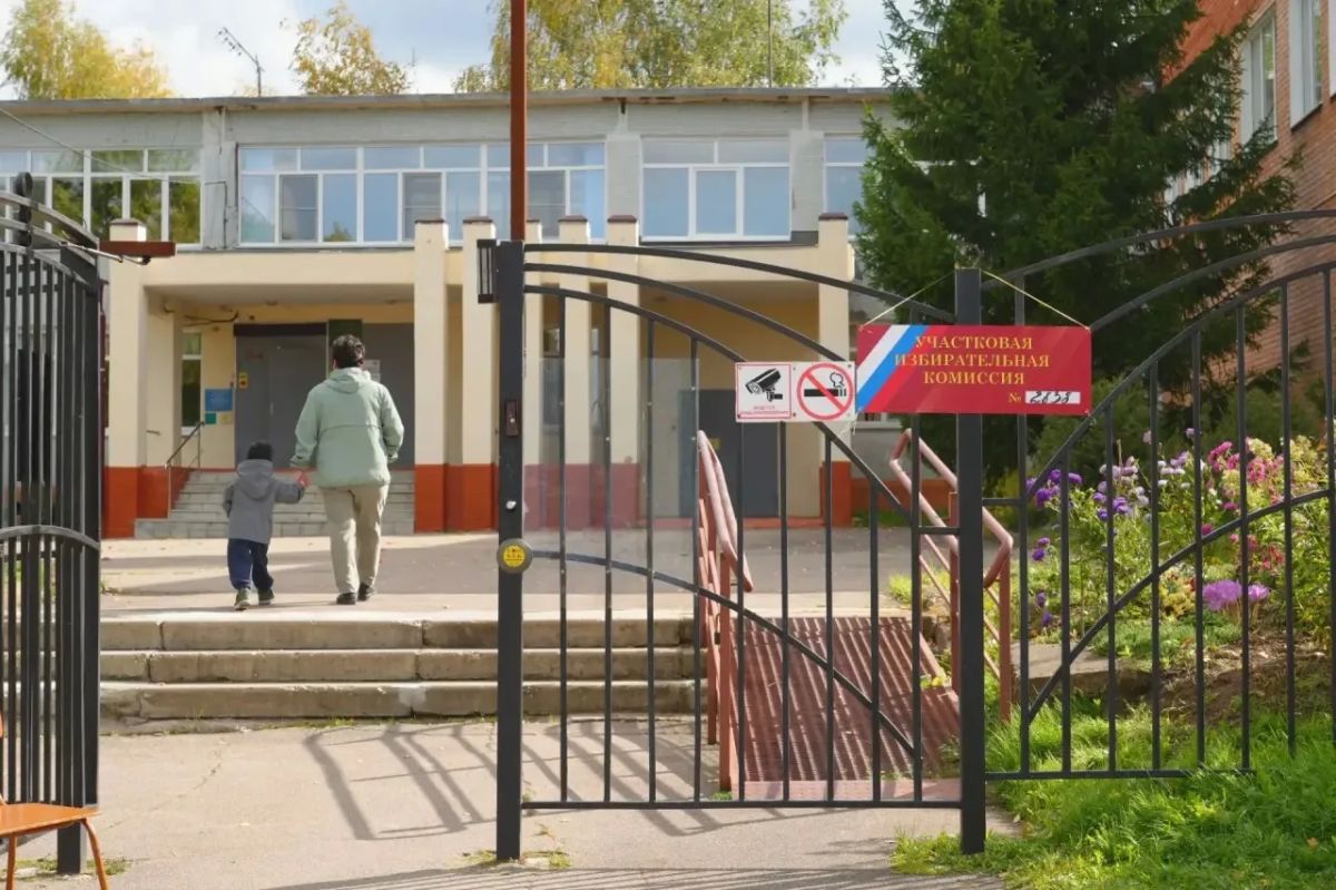 В деревне Селково продолжается голосование на избирательном участке № 2838 В деревне Селково продолжается голосование на избирательном участке № 2838