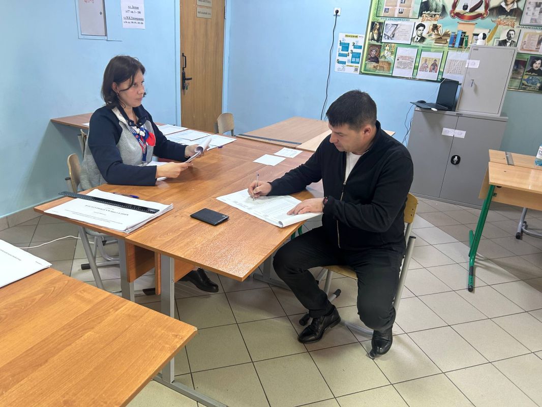 Дорогие друзья!. Сегодня, 19 сентября, для нашей семьи важный и торжественный день Дорогие друзья!. Сегодня, 19 сентября, для нашей семьи важный и торжественный день