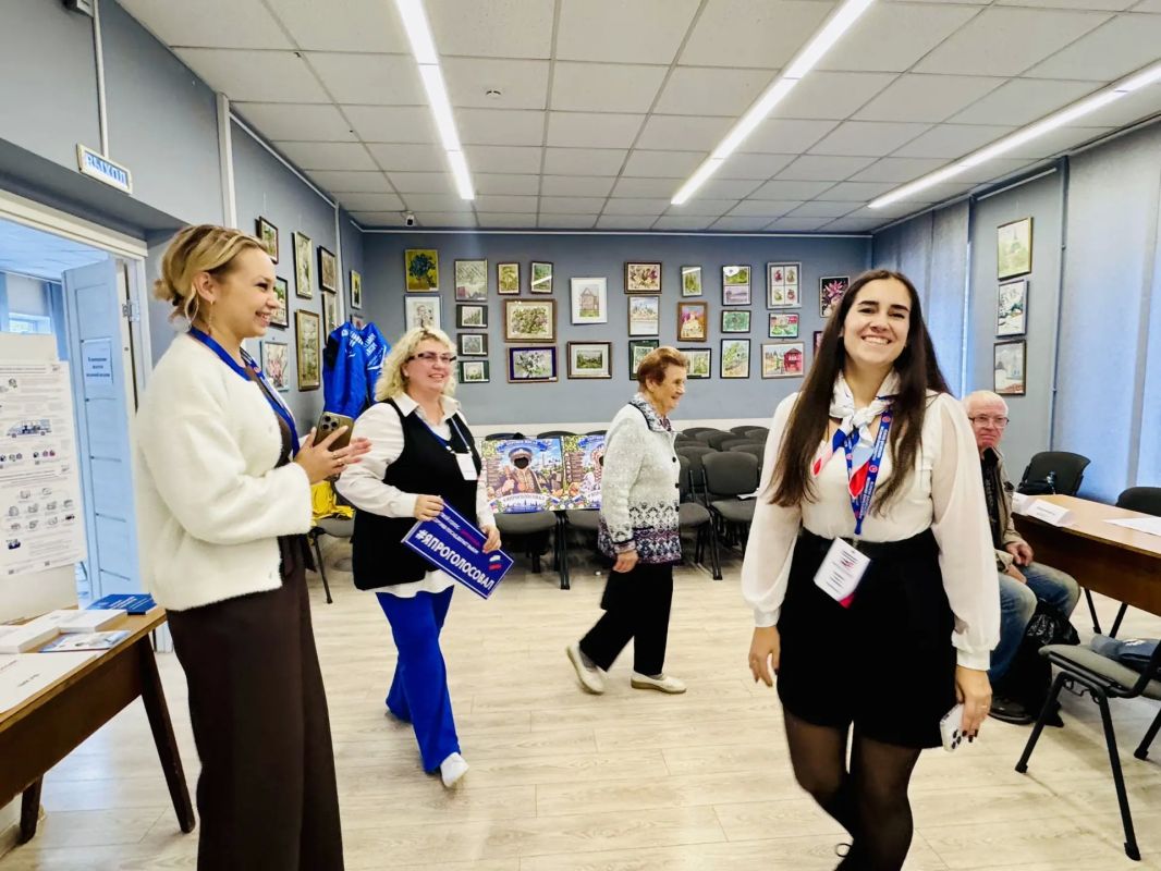 Сегодня посетила избирательные участки, расположенные в библиотеке имени А. С. Горловского в Сергиевом Посаде Сегодня посетила избирательные участки, расположенные в библиотеке имени А. С. Горловского в Сергиевом Посаде