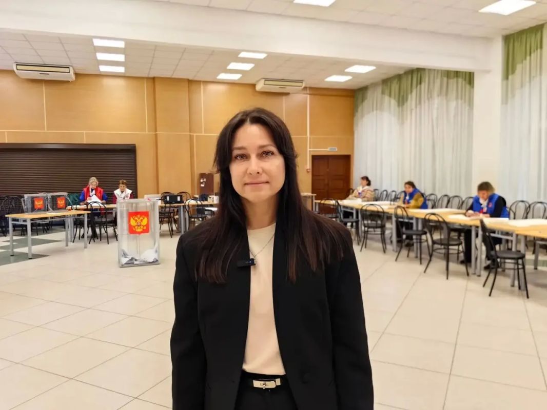 Член штаба общественного наблюдения Яна Гайша посетила избирательные участки в Подольске Член штаба общественного наблюдения Яна Гайша посетила избирательные участки в Подольске