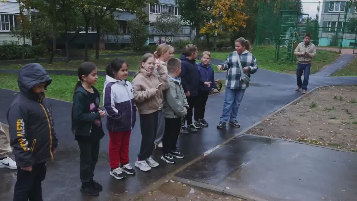 Татьяна Витушева: В деревне Павловское после комплексного благоустройства двора у домов №№ 14–18 открыли новую детскую площадку