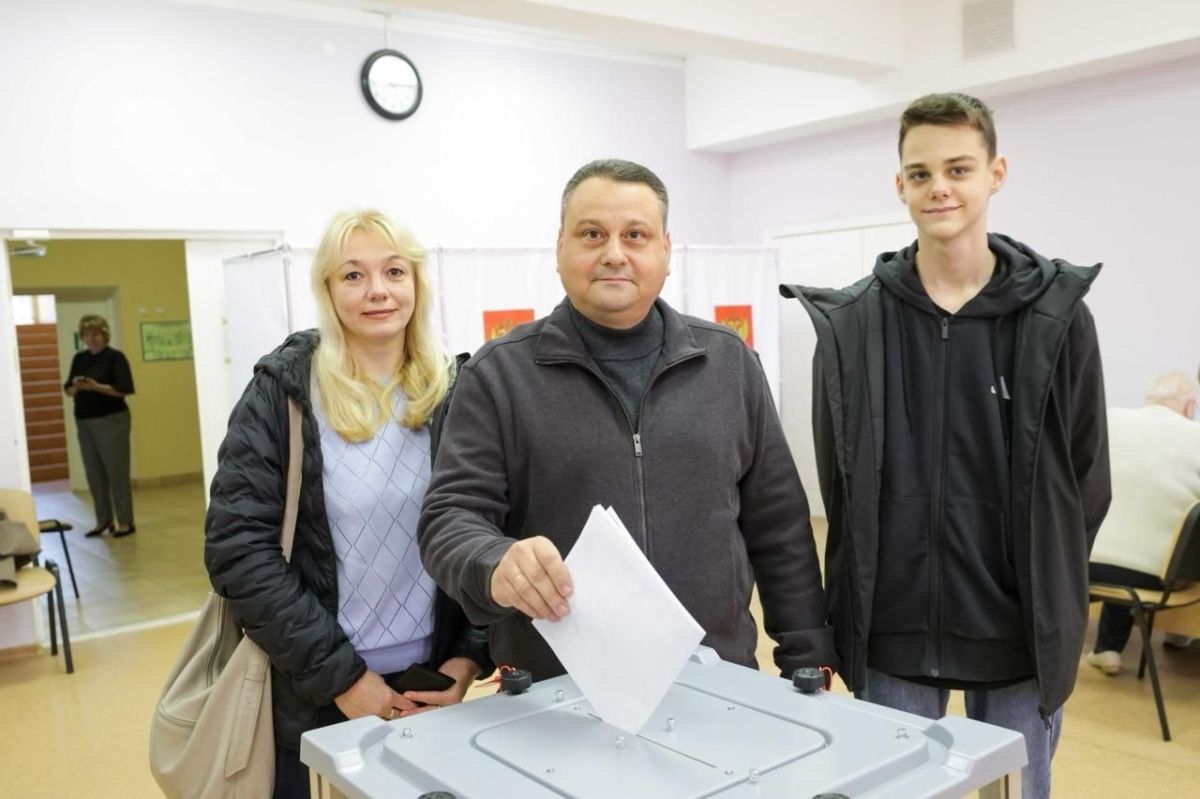 Председатель Совета депутатов округа Игорь Науменков принял участие в голосовании