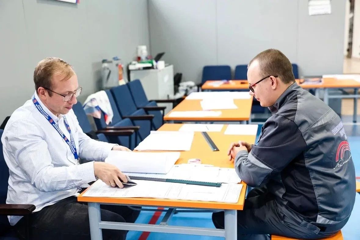 С работы - на выборы. Коренной красногорец Никита Булатов работает в МБУ «КГС»