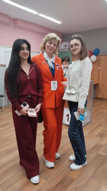 Молодые жители Люберец впервые голосуют на выборах Молодые жители Люберец впервые голосуют на выборах