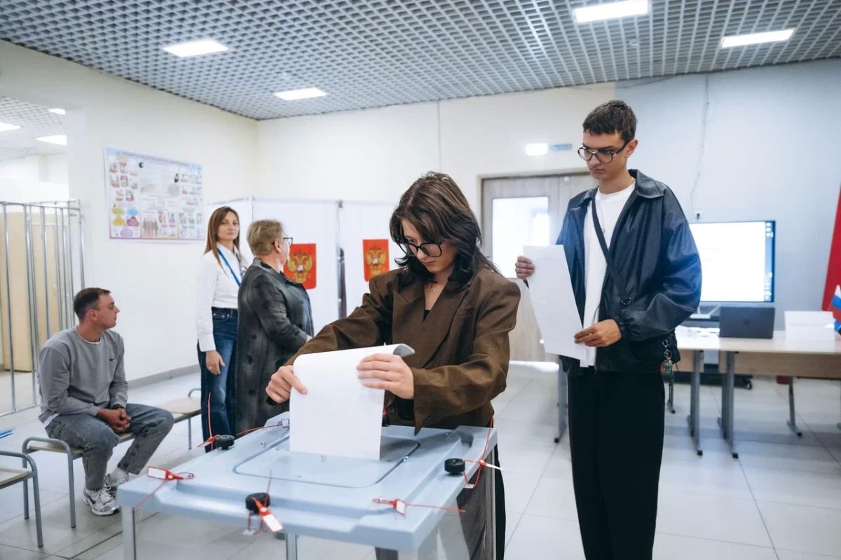На избирательных участках в Подмосковье - много молодежи На избирательных участках в Подмосковье - много молодежи