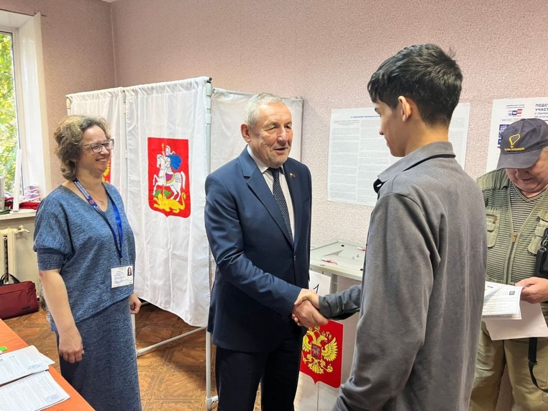 В Богородском округе проходит заключительный день голосования на выборах депутатов Госдумы и Мособлдумы В Богородском округе проходит заключительный день голосования на выборах депутатов Госдумы и Мособлдумы