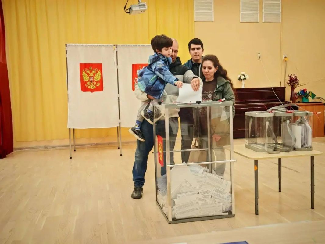 Призер Всероссийской олимпиады по информатике Павел Щавелев впервые проголосовал в Подольске Призер Всероссийской олимпиады по информатике Павел Щавелев впервые проголосовал в Подольске