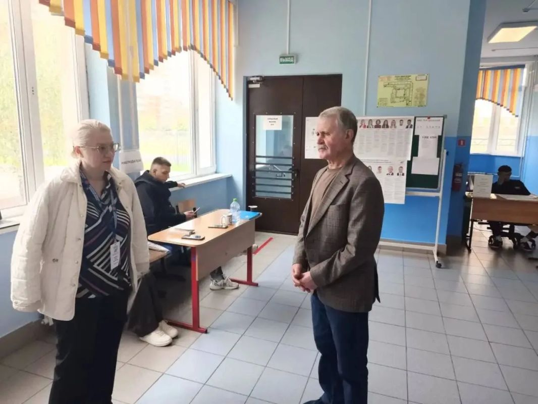 Депутат Мособлдумы Владимир Шапкин проголосовал на выборах