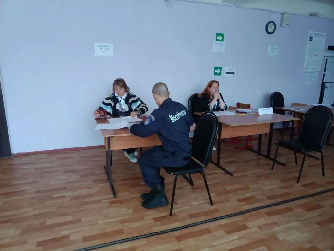 Сотрудники «Мособлпожспас» принимают участие в голосовании Сотрудники «Мособлпожспас» принимают участие в голосовании