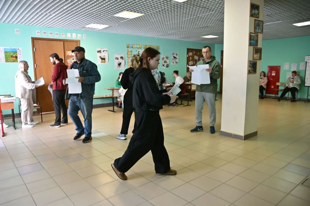 До конца выборов 3 часа: жители Балашихи продолжают активно голосовать в последний день выборов депутатов Госдумы и Мособлдумы До конца выборов 3 часа: жители Балашихи продолжают активно голосовать в последний день выборов депутатов Госдумы и Мособлдумы