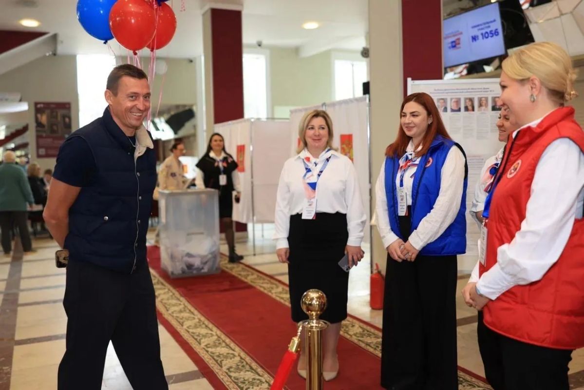 Продолжаю знакомиться с тем, как проходит голосование в наших городах Продолжаю знакомиться с тем, как проходит голосование в наших городах