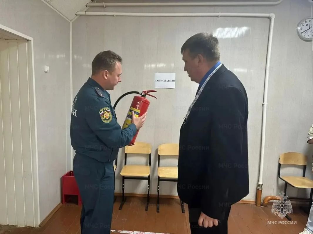Сотрудники МЧС России обеспечили пожарную безопасность выборов в Подмосковье Сотрудники МЧС России обеспечили пожарную безопасность выборов в Подмосковье