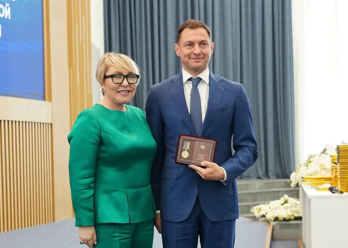 Сегодня отмечает день рождения председатель Совета муниципальных образований Московской области, советник Вице-губернатора Московской области Николай Александрович Ханин Сегодня отмечает день рождения председатель Совета муниципальных образований Московской области, советник Вице-губернатора Московской области Николай Александрович Ханин