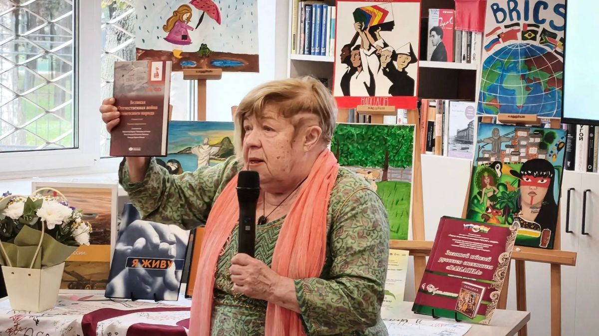 18 сентября Центральная библиотека им. Инны Гофф города Воскресенска стала центром международной встречи-дискуссии «Лев Толстой и Махатма Ганди: великий нравственный путь», посвященной году председательства Индии в БРИКС 18 сентября Центральная библиотека им. Инны Гофф города Воскресенска стала центром международной встречи-дискуссии «Лев Толстой и Махатма Ганди: великий нравственный путь», посвященной году председательства Индии в БРИКС