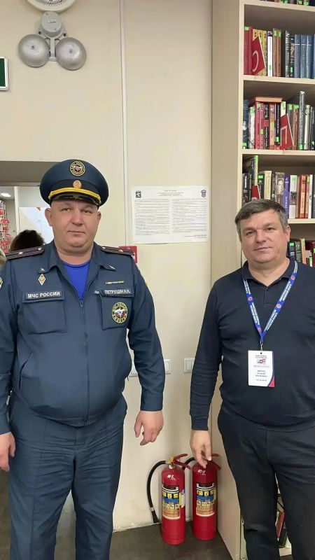 Сотрудники МЧС России обеспечили пожарную безопасность выборов в Подмосковье Сотрудники МЧС России обеспечили пожарную безопасность выборов в Подмосковье
