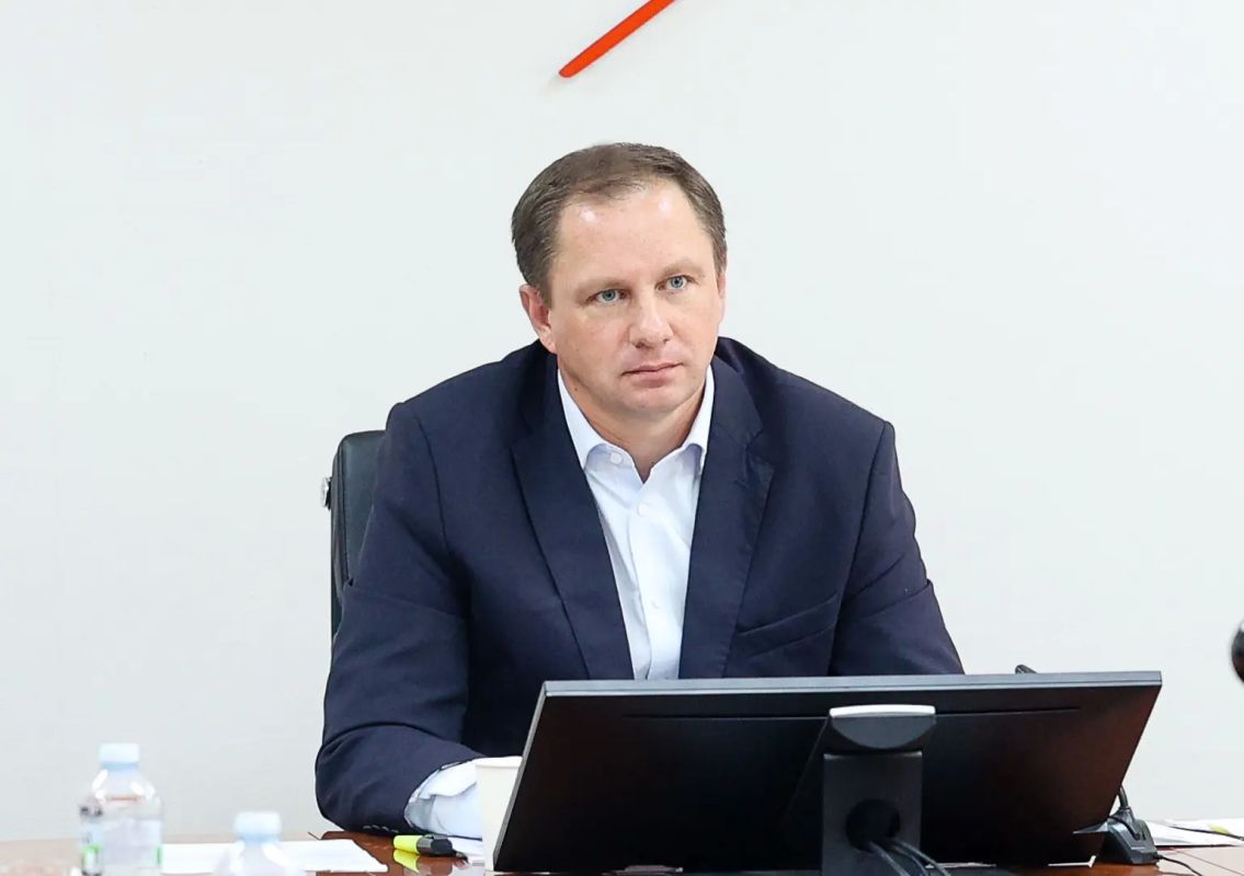 Дмитрий Волков: Прошедшие выборы в Государственную и Московскую областную Думы, программа капитального ремонта и эксплуатация лифтов – основные темы совещания, которое провел Губернатор Московской области Андрей Юрьевич... Дмитрий Волков: Прошедшие выборы в Государственную и Московскую областную Думы, программа капитального ремонта и эксплуатация лифтов – основные темы совещания, которое провел Губернатор Московской области Андрей Юрьевич...