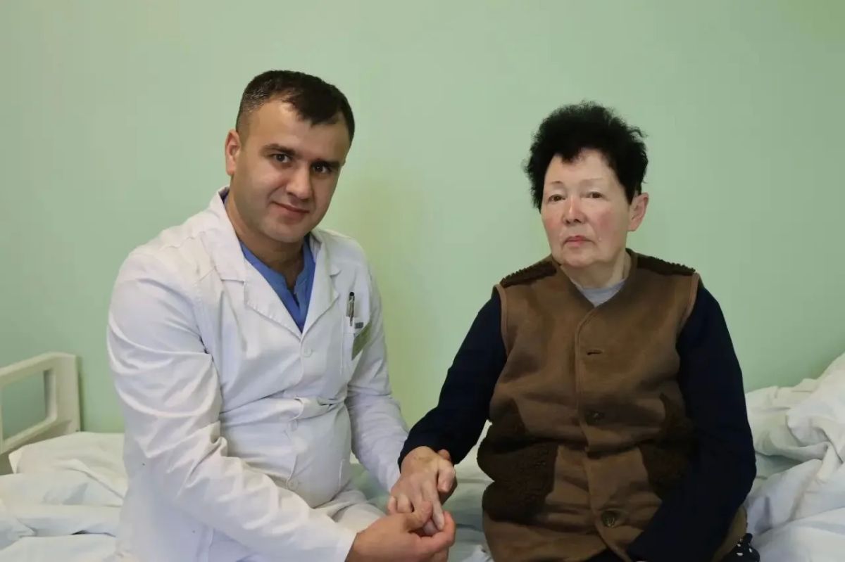 Врачи Электростальской больницы помогли 76-летней пациентке вернуться к самостоятельной ходьбе после инсульта Врачи Электростальской больницы помогли 76-летней пациентке вернуться к самостоятельной ходьбе после инсульта
