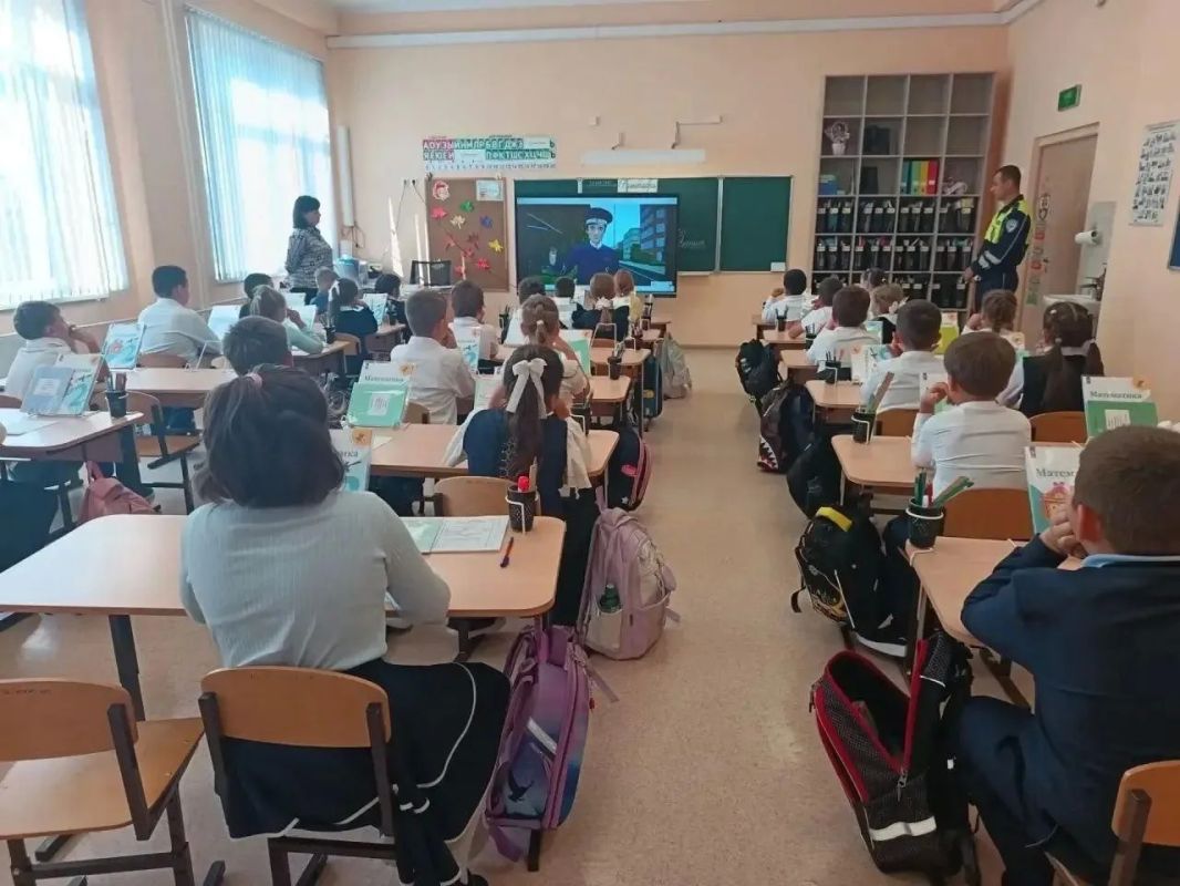 С 21 сентября в школах Богородского городского округа проходит Всероссийская неделя безопасности дорожного движения С 21 сентября в школах Богородского городского округа проходит Всероссийская неделя безопасности дорожного движения