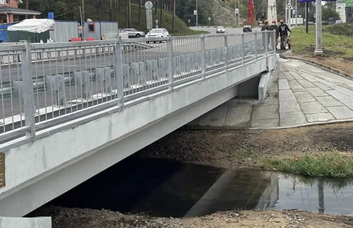 В г. Хотьково завершили ремонт моста на улице 1-й Овражной В г. Хотьково завершили ремонт моста на улице 1-й Овражной